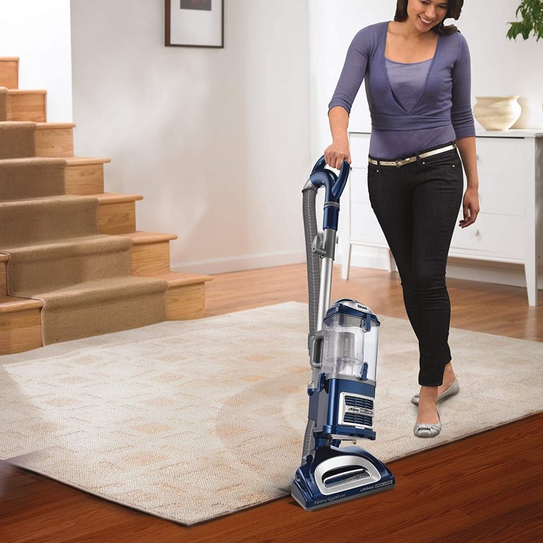 Shark Navigator Lift-Away Deluxe NV360 Upright Vacuum, Blue